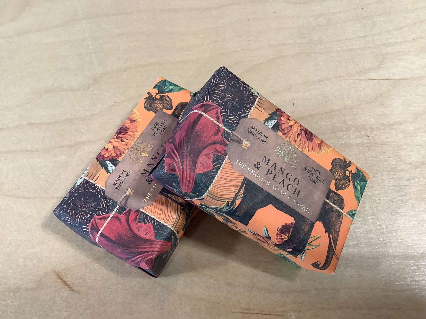 Soap / Mango & Peach 190g bar (ESV0032)