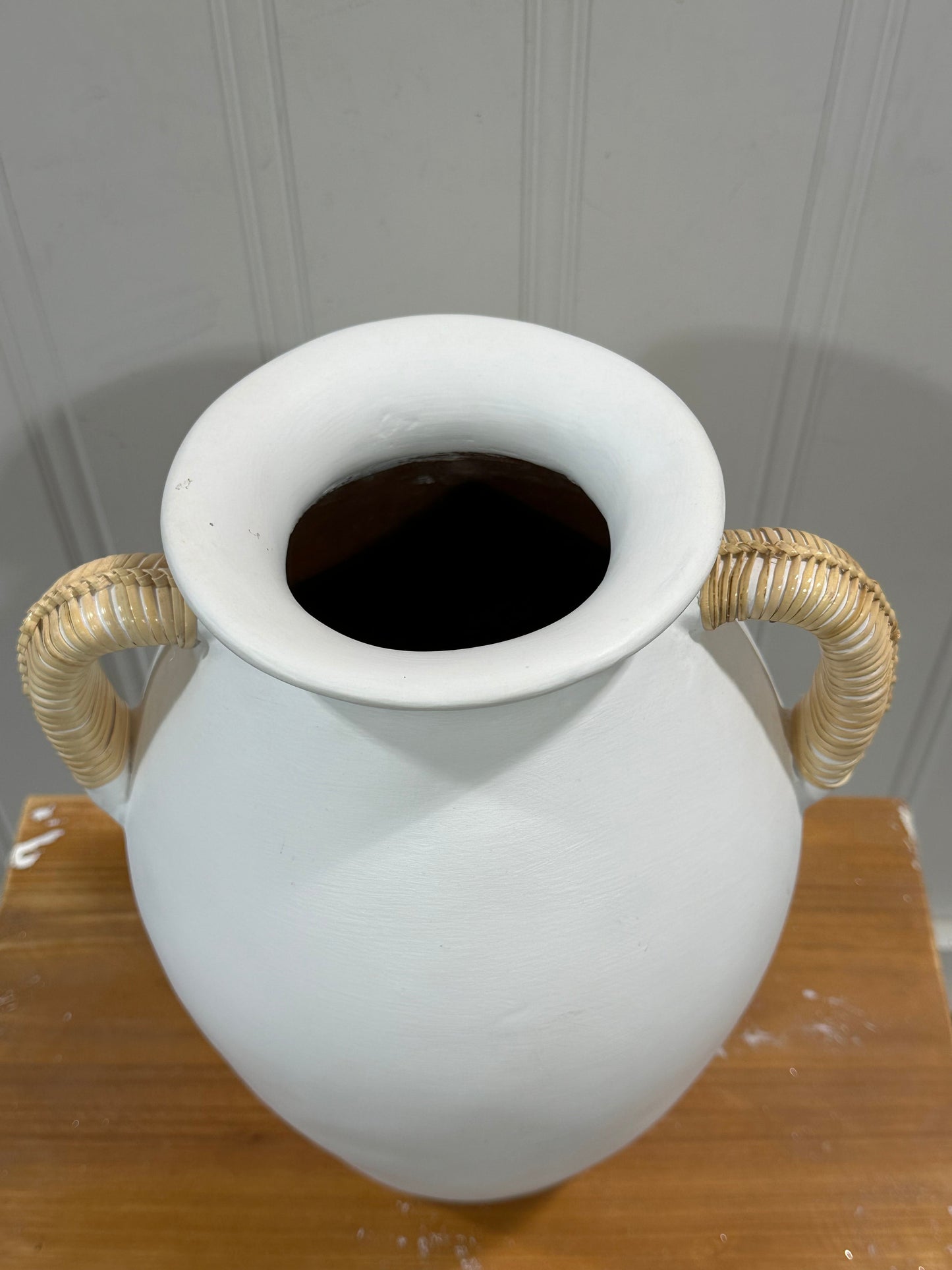 Vase / Terracota Black or White (CL01)