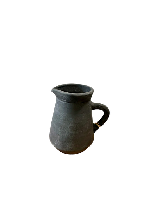 P1014 - Pitcher/ Vase / terracotta